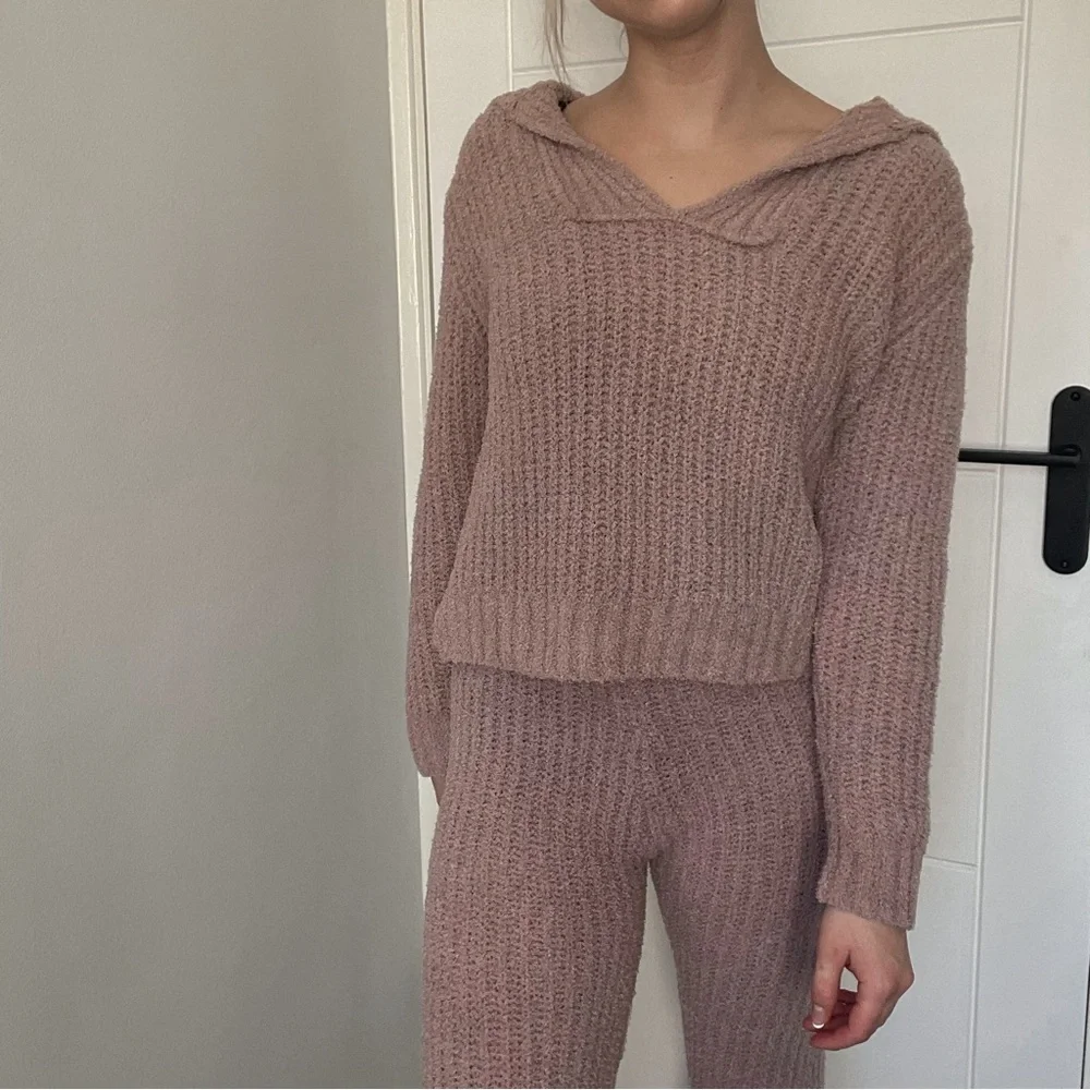 Jumper and pants set - Picture 1 of 5